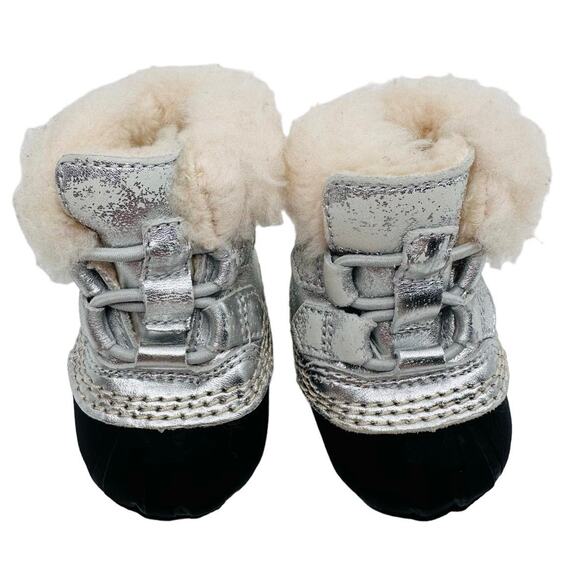 Sorel Black Silver Fur Lined Infant Boots Baby Girl 2 Caribootie Caribou Winter - Picture 1 of 13